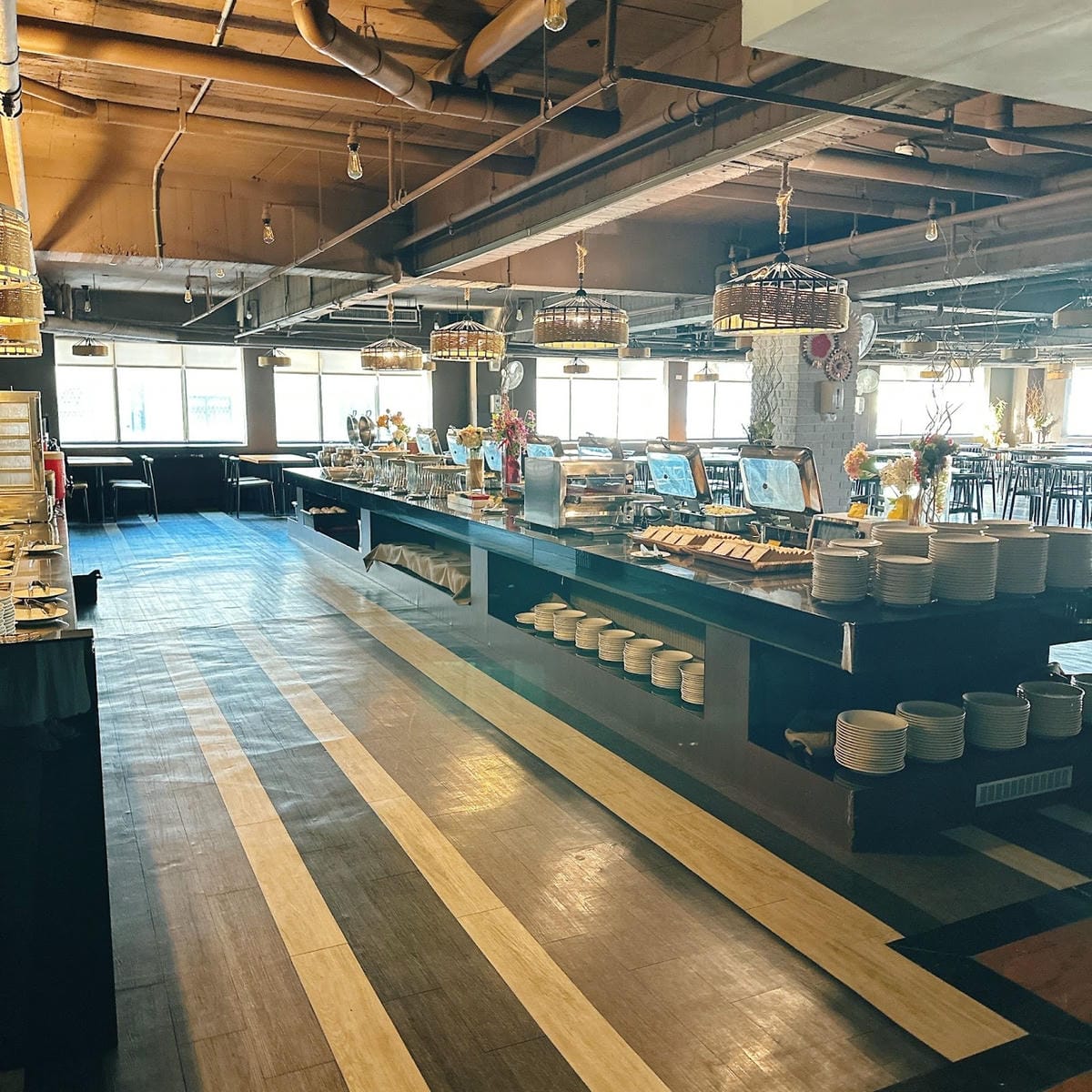 墾丁富麗敦飯店超值一泊二食遊艇六合一海洋派對專案，好玩消暑快
