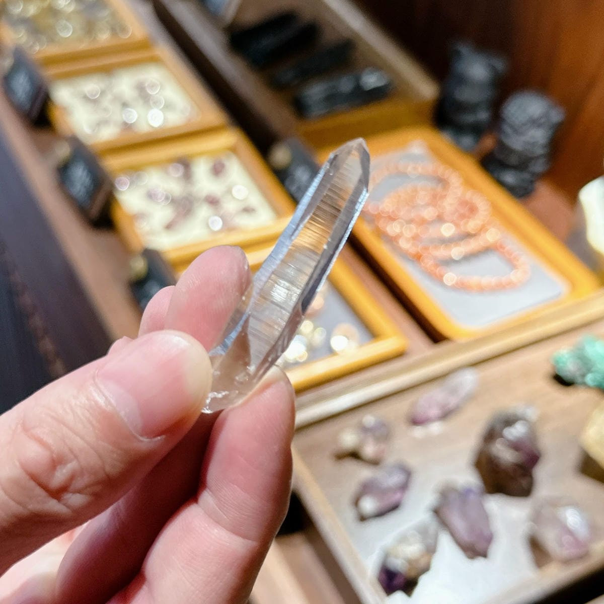 到初石 True Stone 挖礦去，把美麗的星星（磒石）、