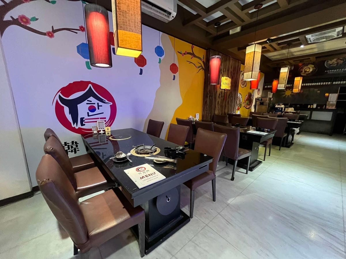 台南最新開幕‼ 韓品樓韓式料理 七種小菜無限續、雞湯免費喝，