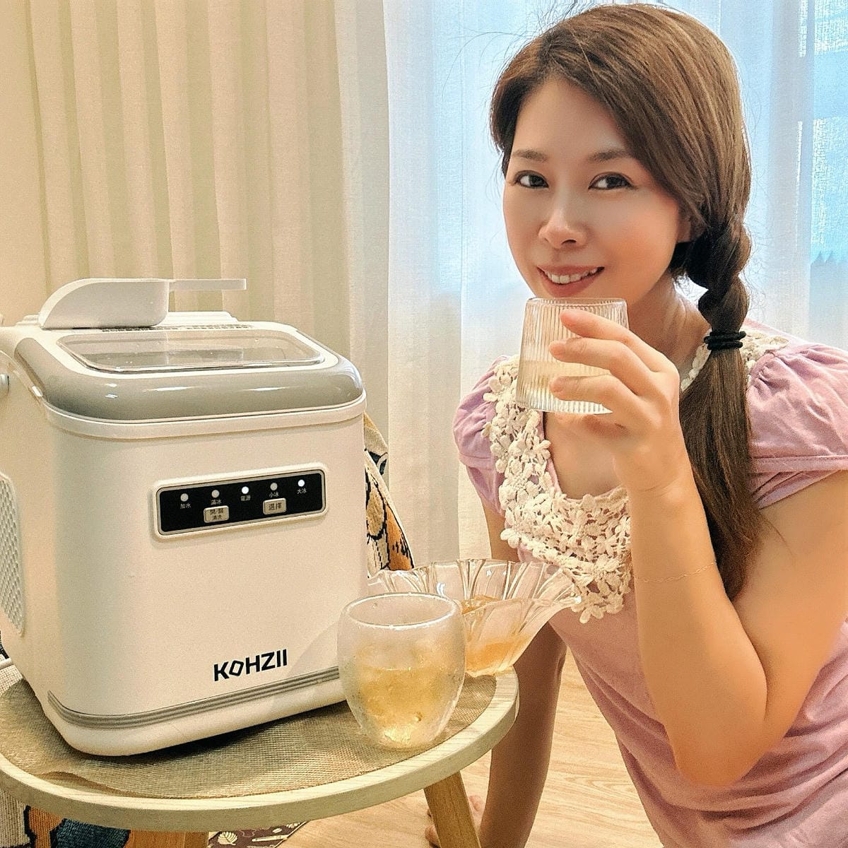 炎炎夏日就要有KOHZII 康馳手提式全自動製冰機KIM12