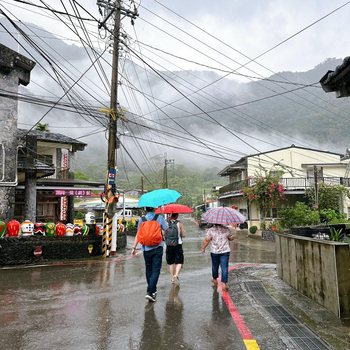 探訪茂林最深處的多納部落,享受原住民部落 山嵐繚繞的浪漫風情