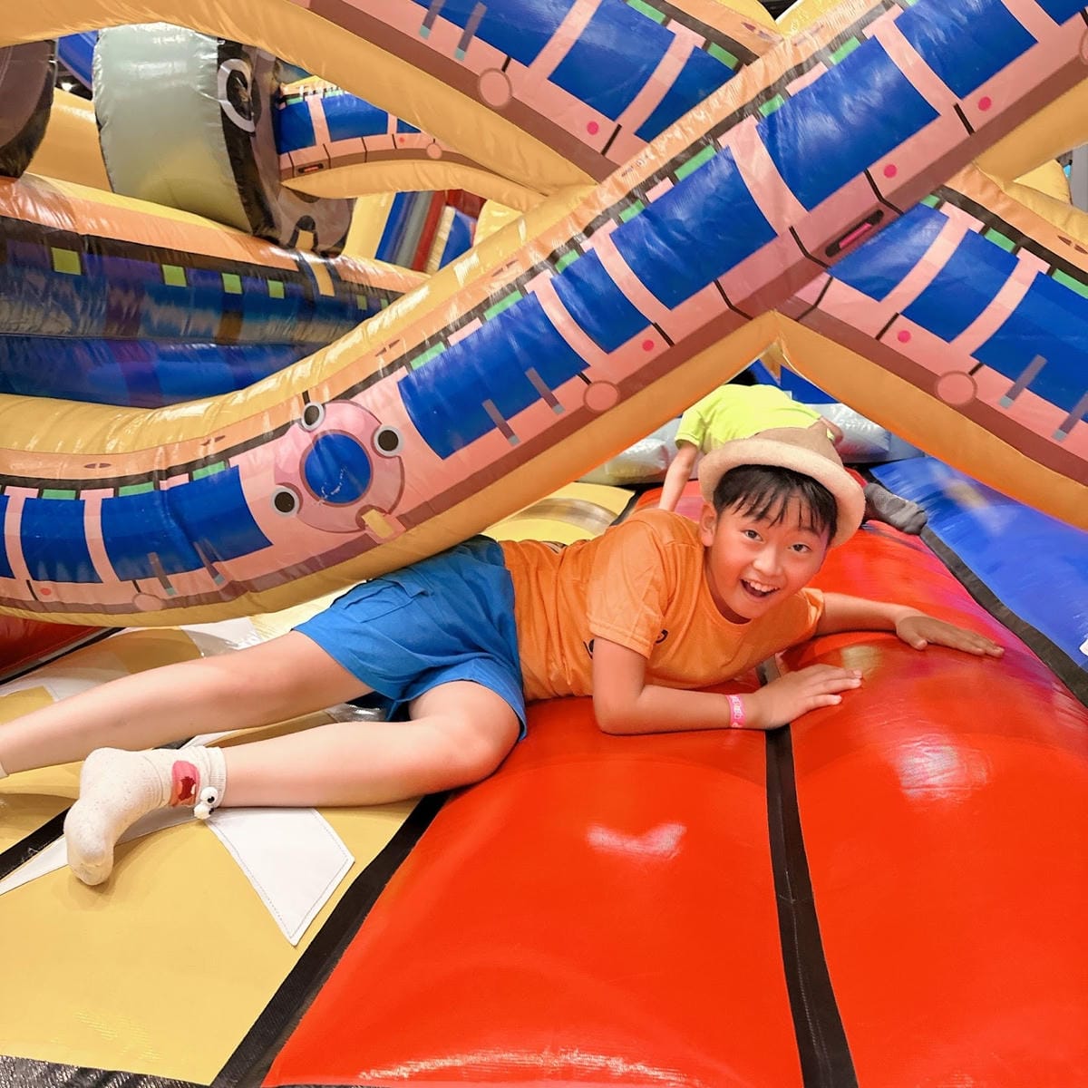 高雄親子景點 Jumptopia 繽紛大冒險 跟音速小子一起