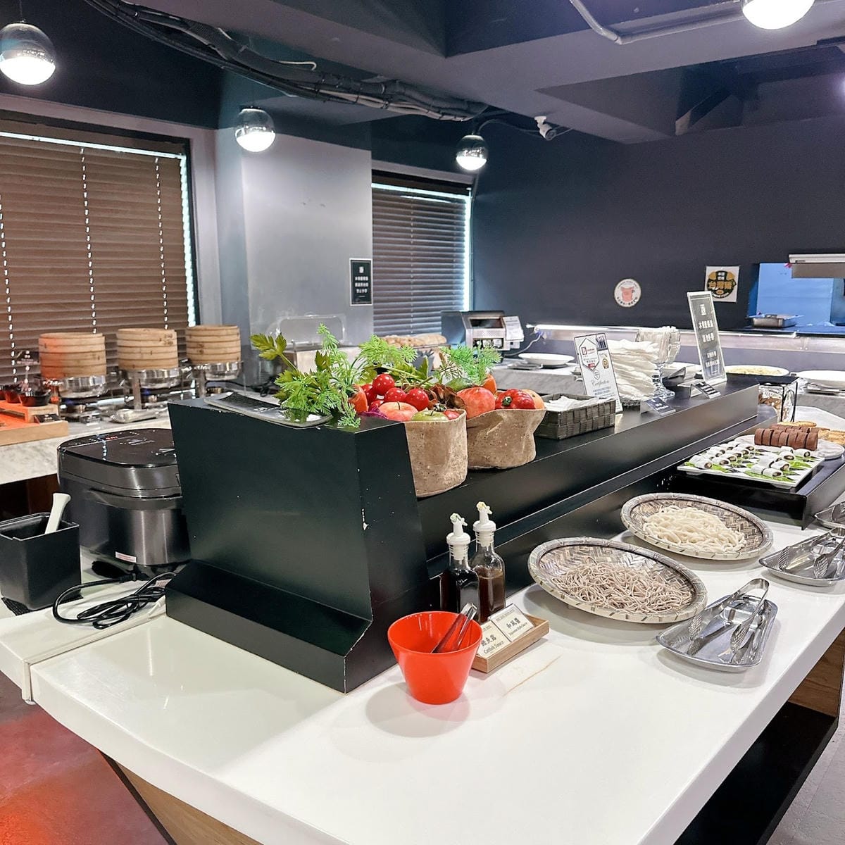 高雄捷運飯店推薦 宮賞藝術大飯店 超炫卡比巴拉主題房，怎麼左