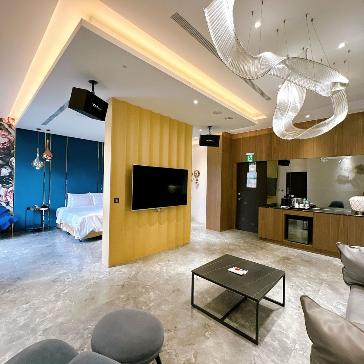 台中豪宅式藝術酒店~朵茉行館 超多的房型,怎麼住都住不完~ 台中豪宅式藝術酒店~朵茉行館 超多的房型,怎麼住都住不完~