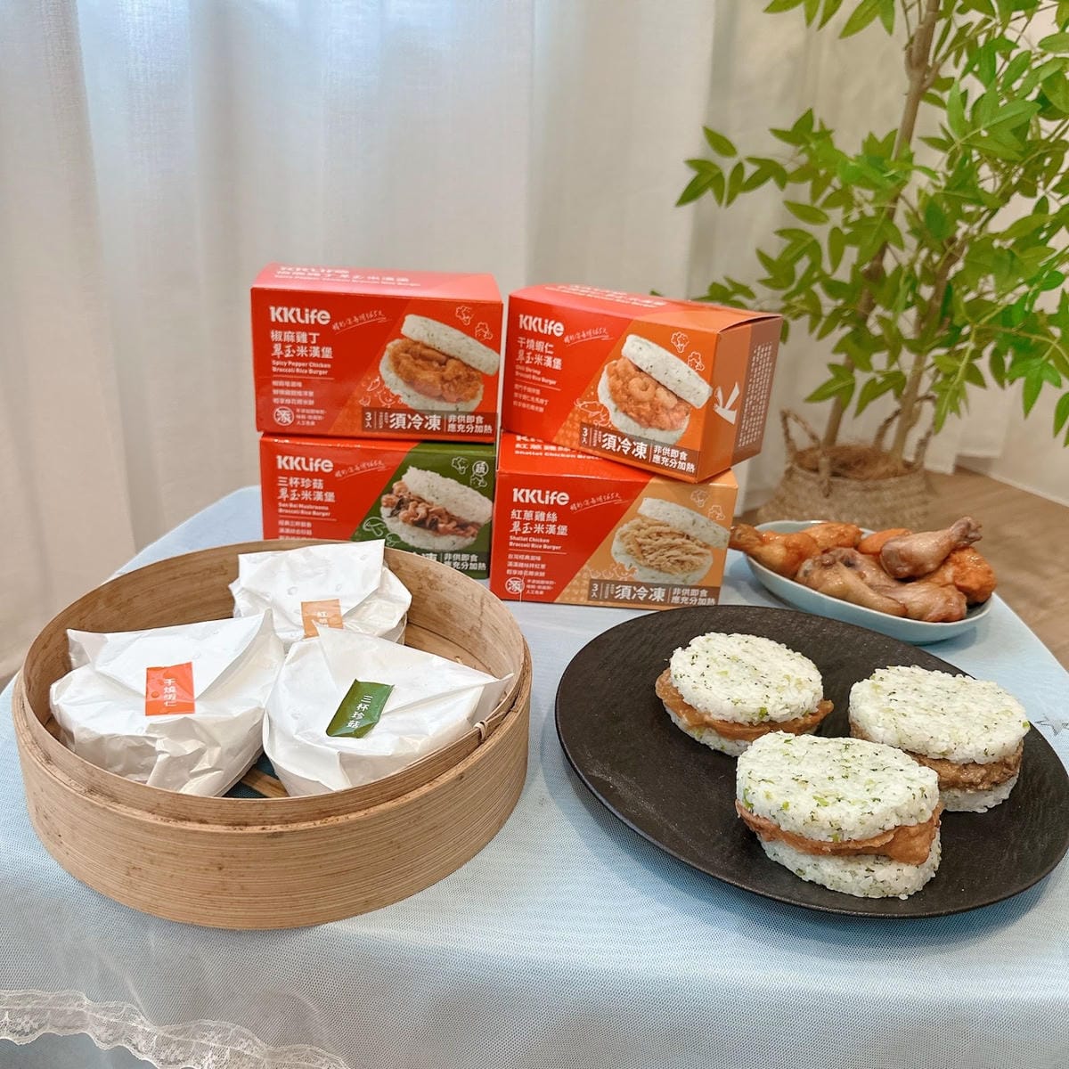 KKLife翠玉米漢堡重新上市啦!搶救外食族的胃,熱了就開吃 KKLife翠玉米漢堡重新上市啦!搶救外食族的胃,熱了就開吃