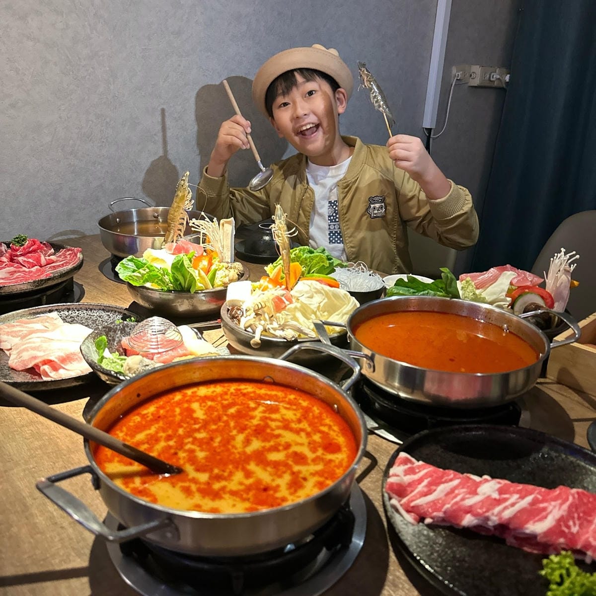 最適合全家人手拉手一起開吃的饌鍋物,選用當季蔬果和原型食材熬 最適合全家人手拉手一起開吃的饌鍋物,選用當季蔬果和原型食材熬