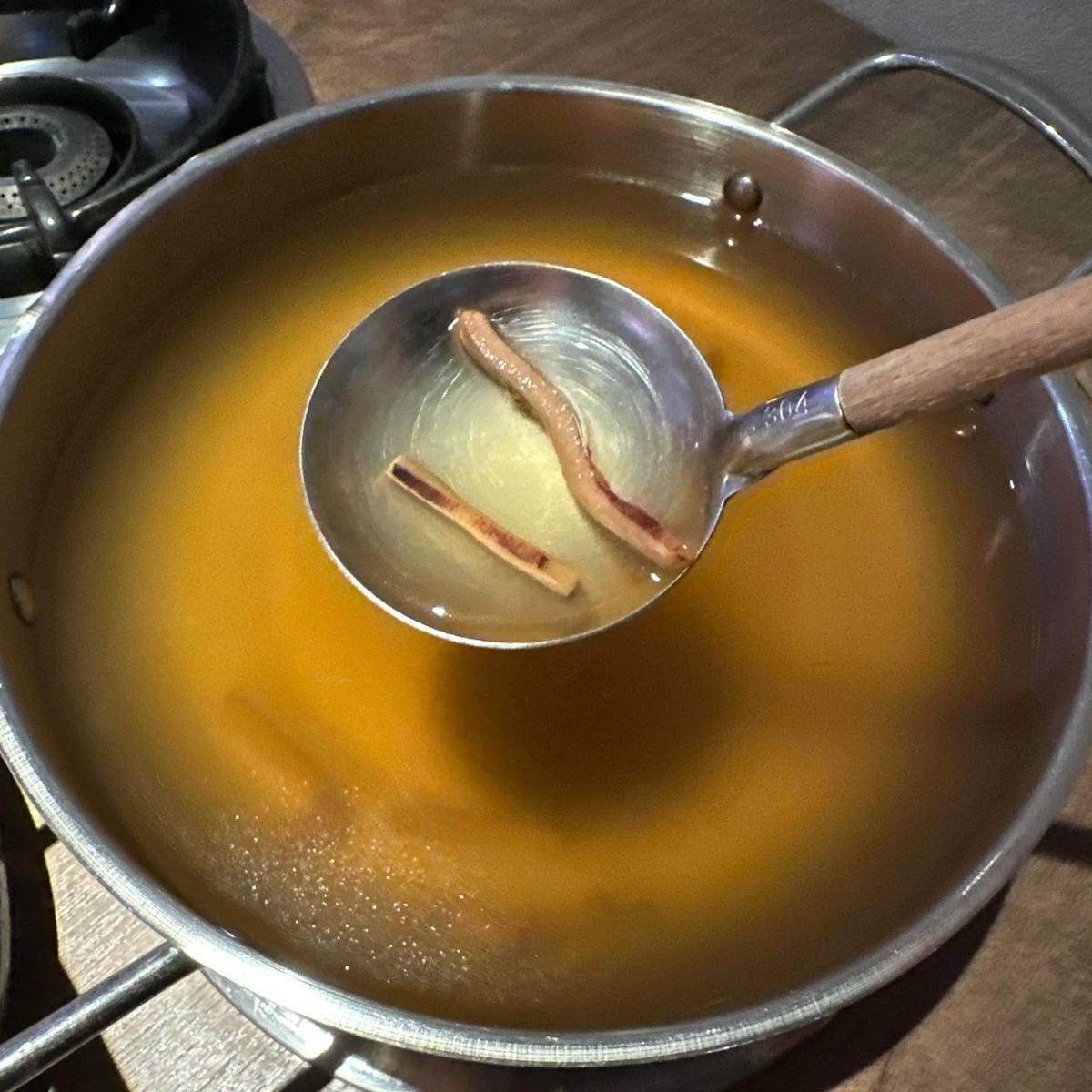 最適合全家人手拉手一起開吃的饌鍋物,選用當季蔬果和原型食材熬 最適合全家人手拉手一起開吃的饌鍋物,選用當季蔬果和原型食材熬