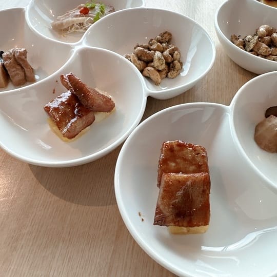 暑期新菜報報 醉月樓餐廳 終於強勢回歸啦，快來台南遠東香格里