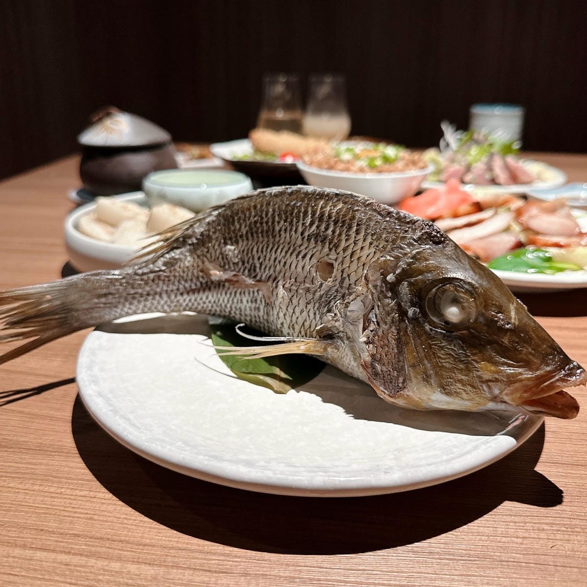維新酒肴深夜食堂 享受日式傳統料理~原始燒、稻草燒 不用衝日 維新酒肴深夜食堂 享受日式傳統料理~原始燒、稻草燒 不用衝日