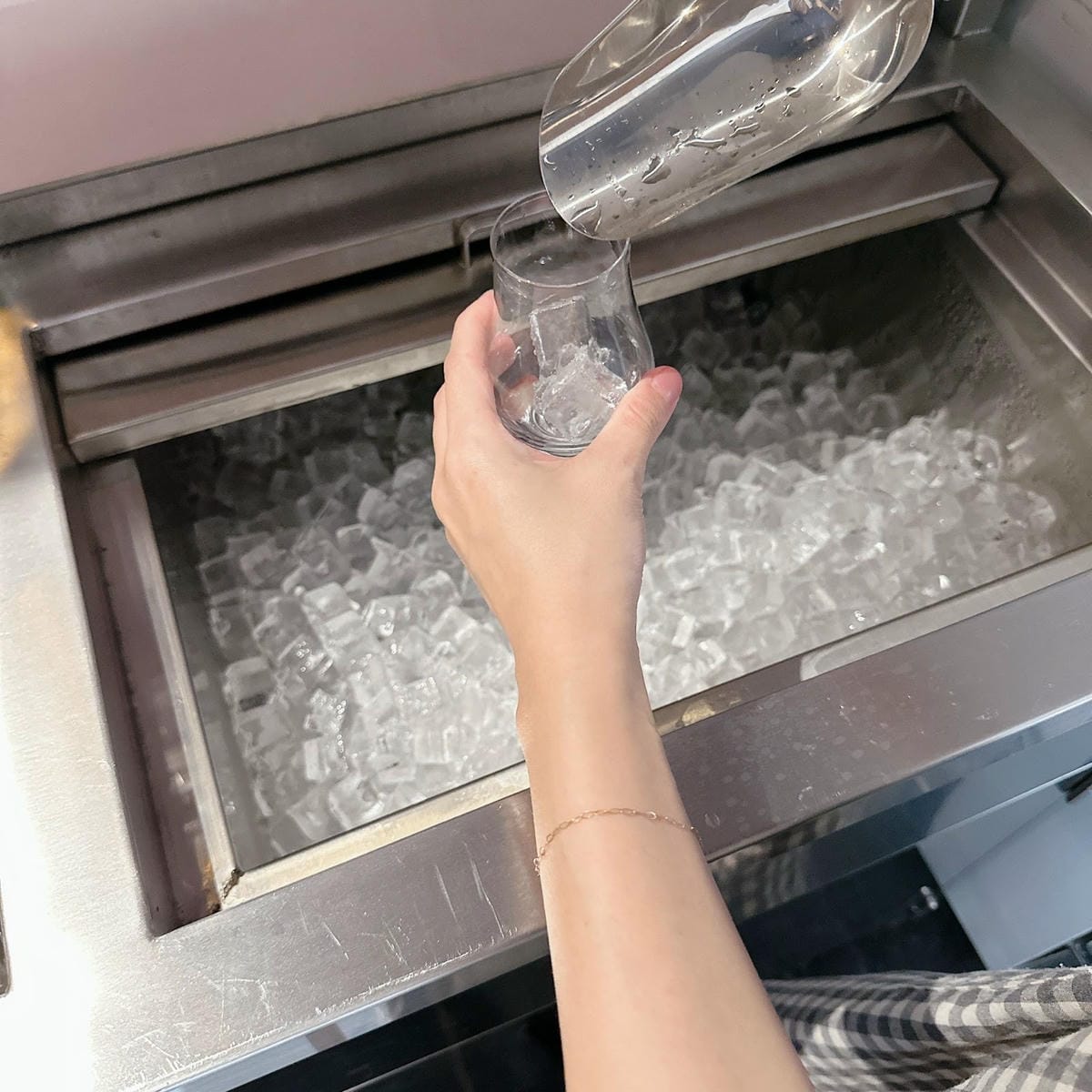 維新酒肴深夜食堂 享受日式傳統料理~原始燒、稻草燒 不用衝日 維新酒肴深夜食堂 享受日式傳統料理~原始燒、稻草燒 不用衝日