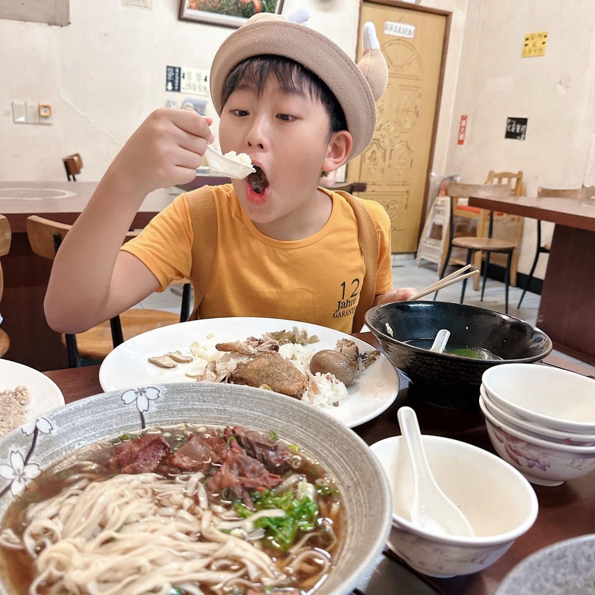 太麻里商圈~太麻里好吃好玩攻略看這裡!滿滿的福興宮招財貓御守 太麻里商圈~太麻里好吃好玩攻略看這裡!滿滿的福興宮招財貓御守