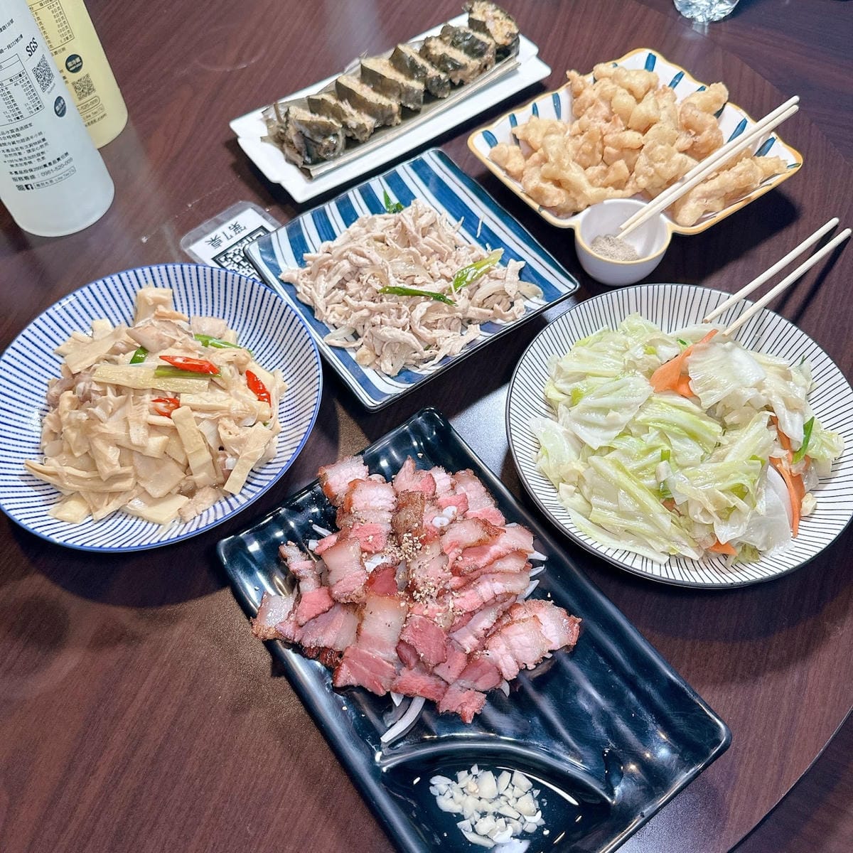 太麻里商圈~太麻里好吃好玩攻略看這裡!滿滿的福興宮招財貓御守 太麻里商圈~太麻里好吃好玩攻略看這裡!滿滿的福興宮招財貓御守