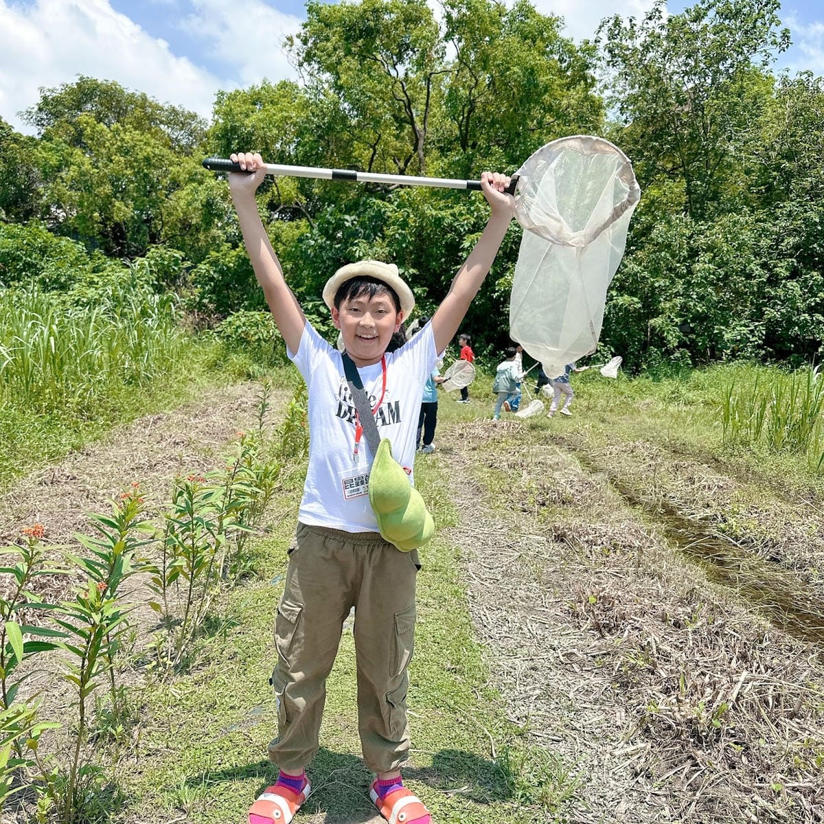 亞力山大蝴蝶生態教育農場 標本DIY、羊咩咩餵食秀、焢窯大餐