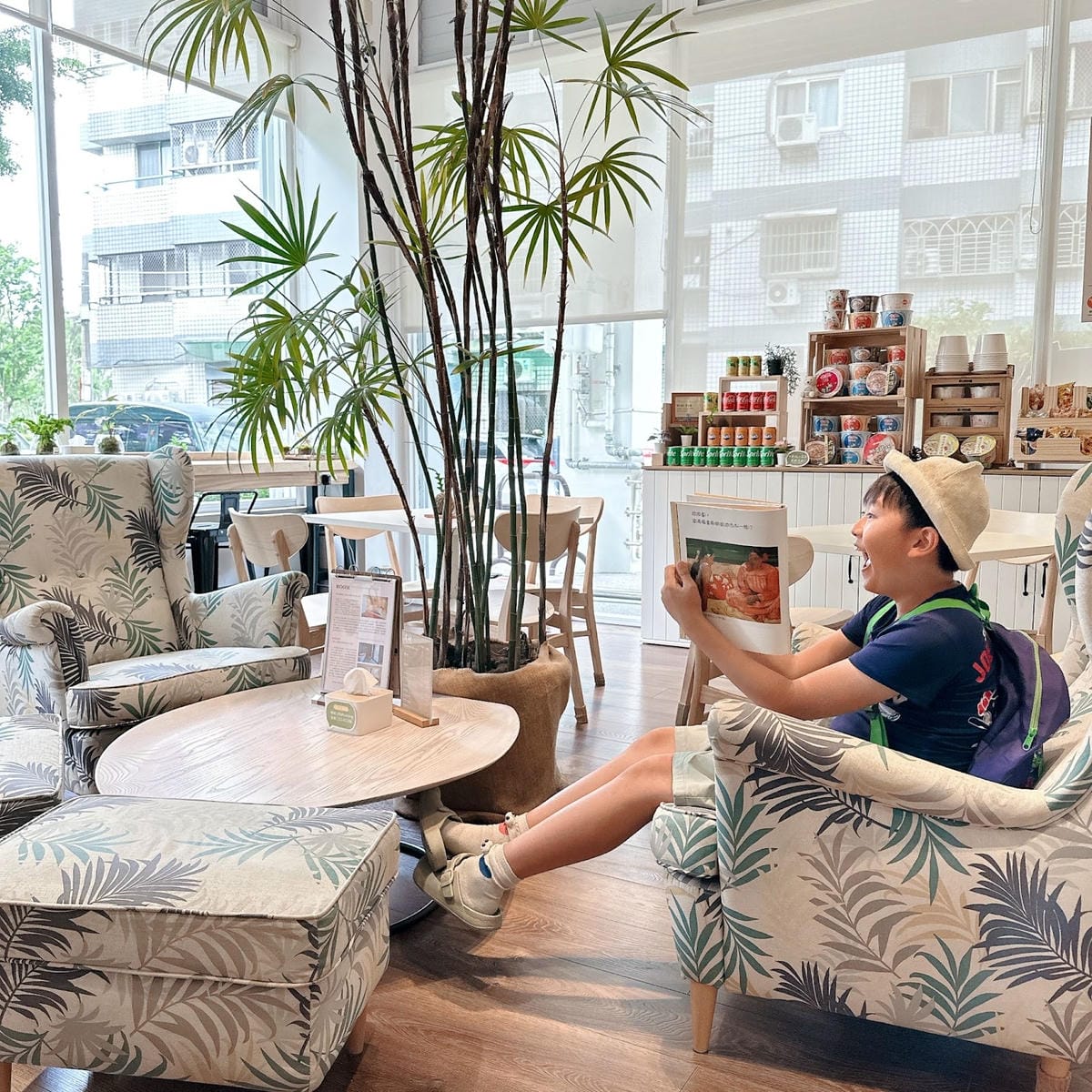 台中住宿推薦~二八樹巷藝術文旅 mini bar 24小時無 台中住宿推薦~二八樹巷藝術文旅 mini bar 24小時無