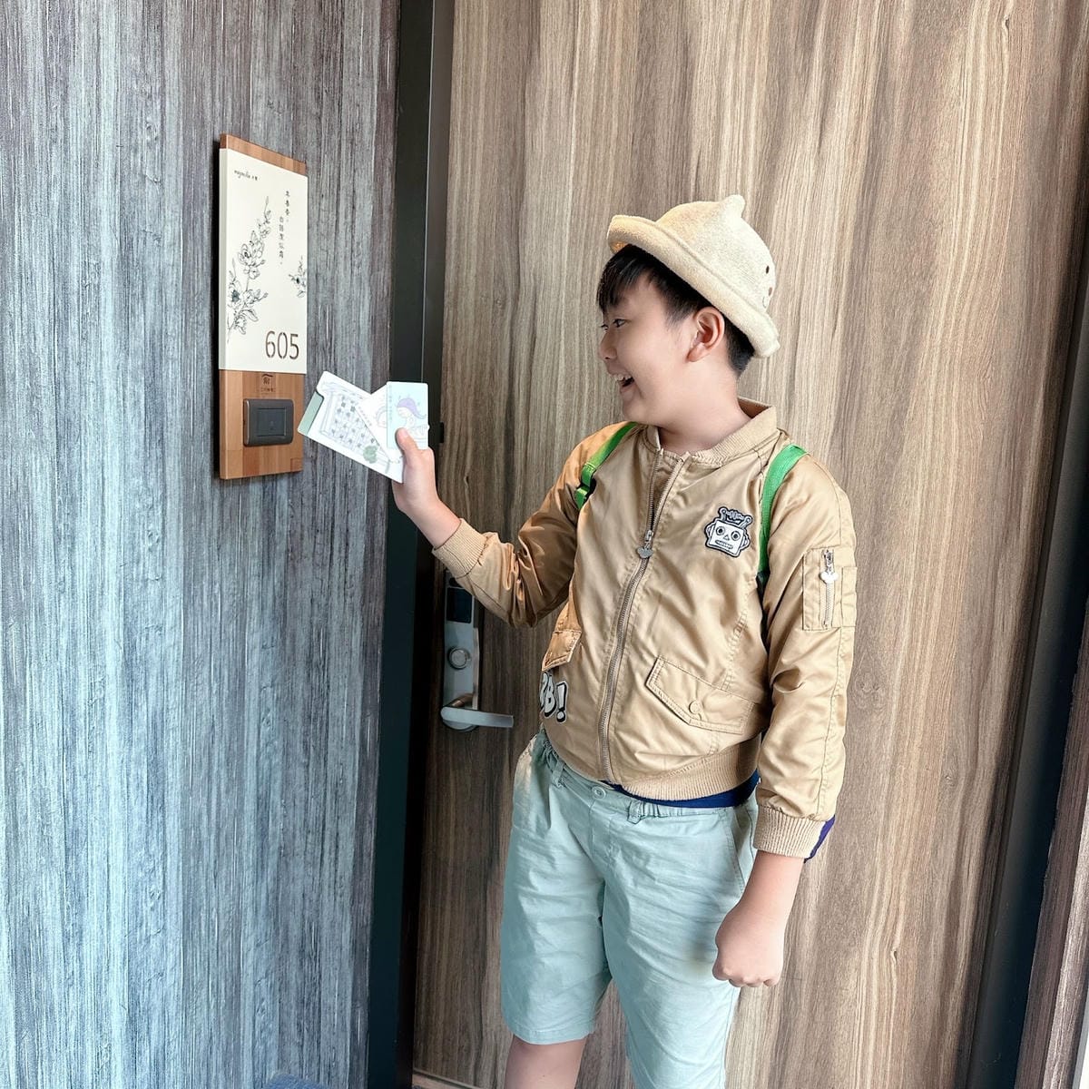 台中住宿推薦~二八樹巷藝術文旅 mini bar 24小時無 台中住宿推薦~二八樹巷藝術文旅 mini bar 24小時無