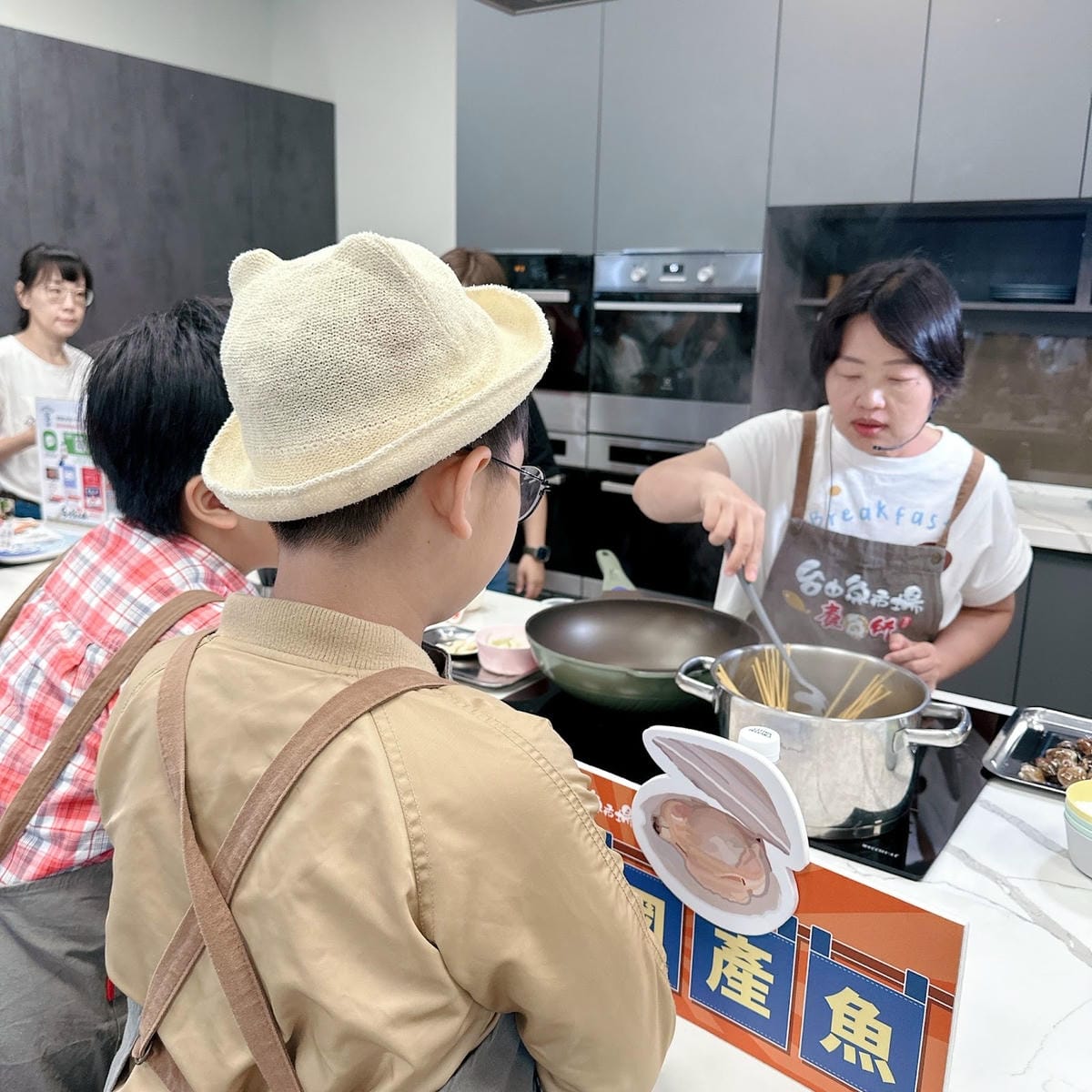 台中魚市場煑魚所開課啦!《蛤?原來你這麼神!》超鮮的親子海鮮 台中魚市場煑魚所開課啦!《蛤?原來你這麼神!》超鮮的親子海鮮