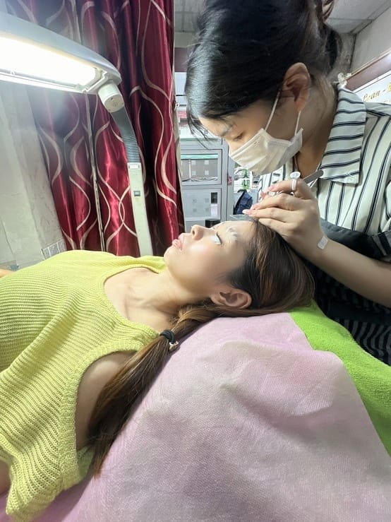 萱萱美甲美睫紋繡 把美甲、美睫一次搞定，今天直接美美出門去！
