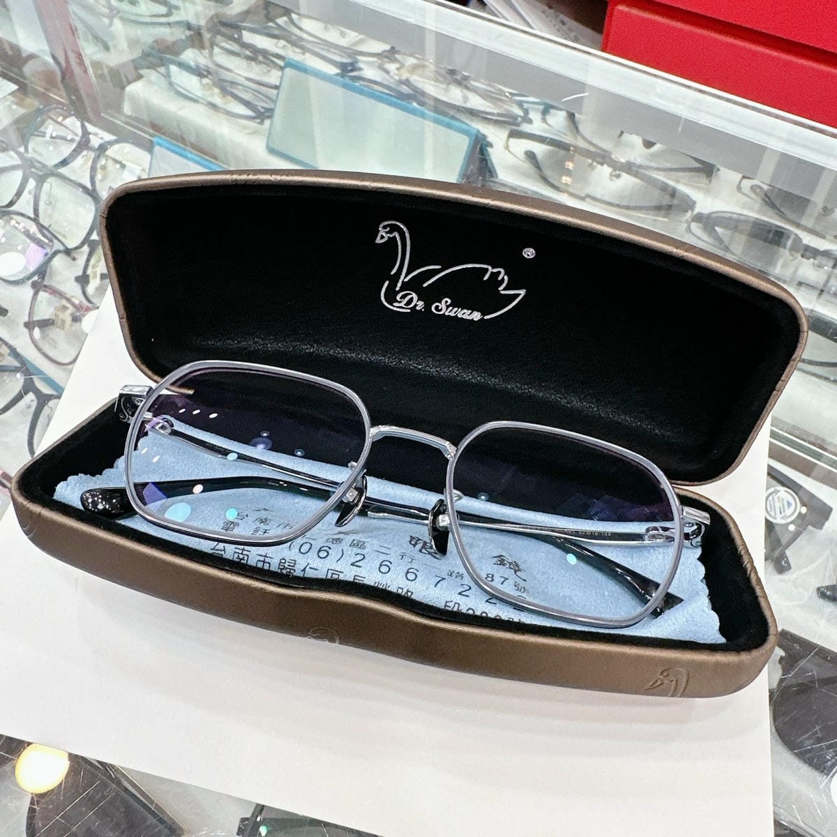 台南歸仁眼鏡店推薦｜享美眼鏡超多質感鏡框，只要甜甜價就能入手