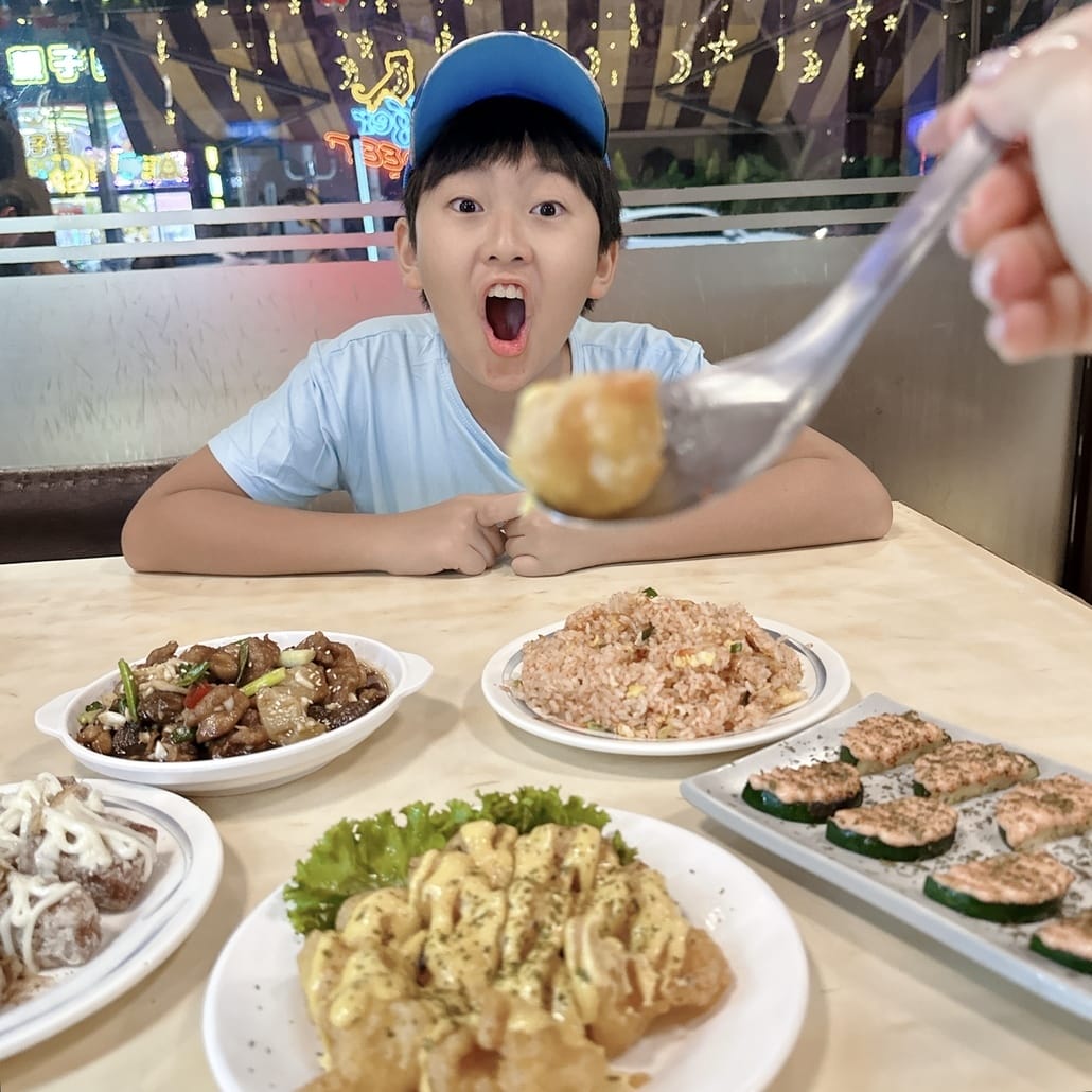 台南美食推薦 夜貓子啤酒屋不只有啤酒,也是闔家相聚的好地方! 台南美食推薦 夜貓子啤酒屋不只有啤酒,也是闔家相聚的好地方!