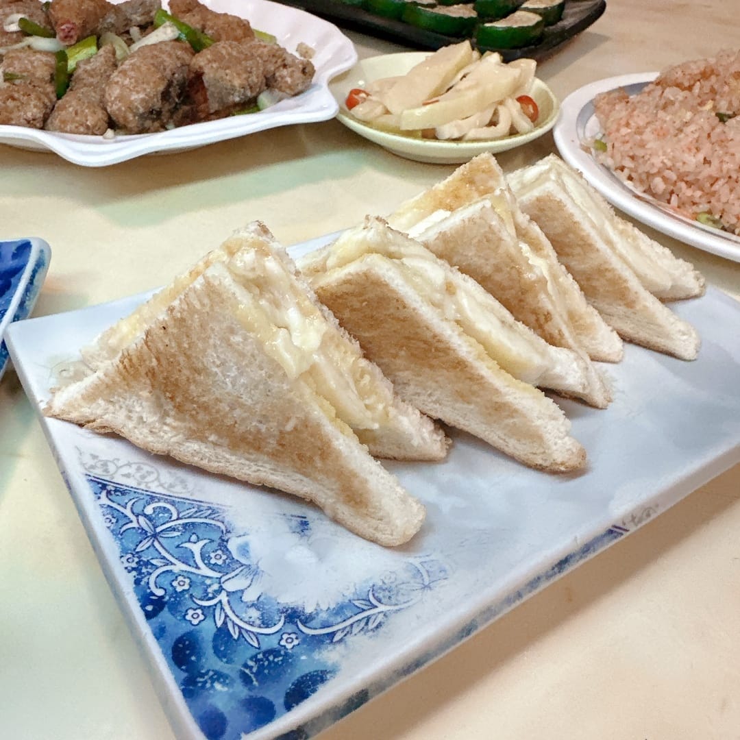 台南美食推薦 夜貓子啤酒屋不只有啤酒，也是闔家相聚的好地方！
