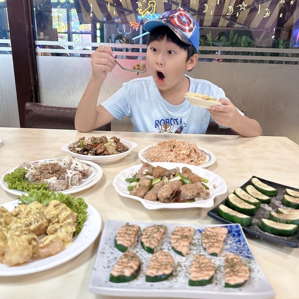 台南美食推薦 夜貓子啤酒屋不只有啤酒,也是闔家相聚的好地方! 台南美食推薦 夜貓子啤酒屋不只有啤酒,也是闔家相聚的好地方!