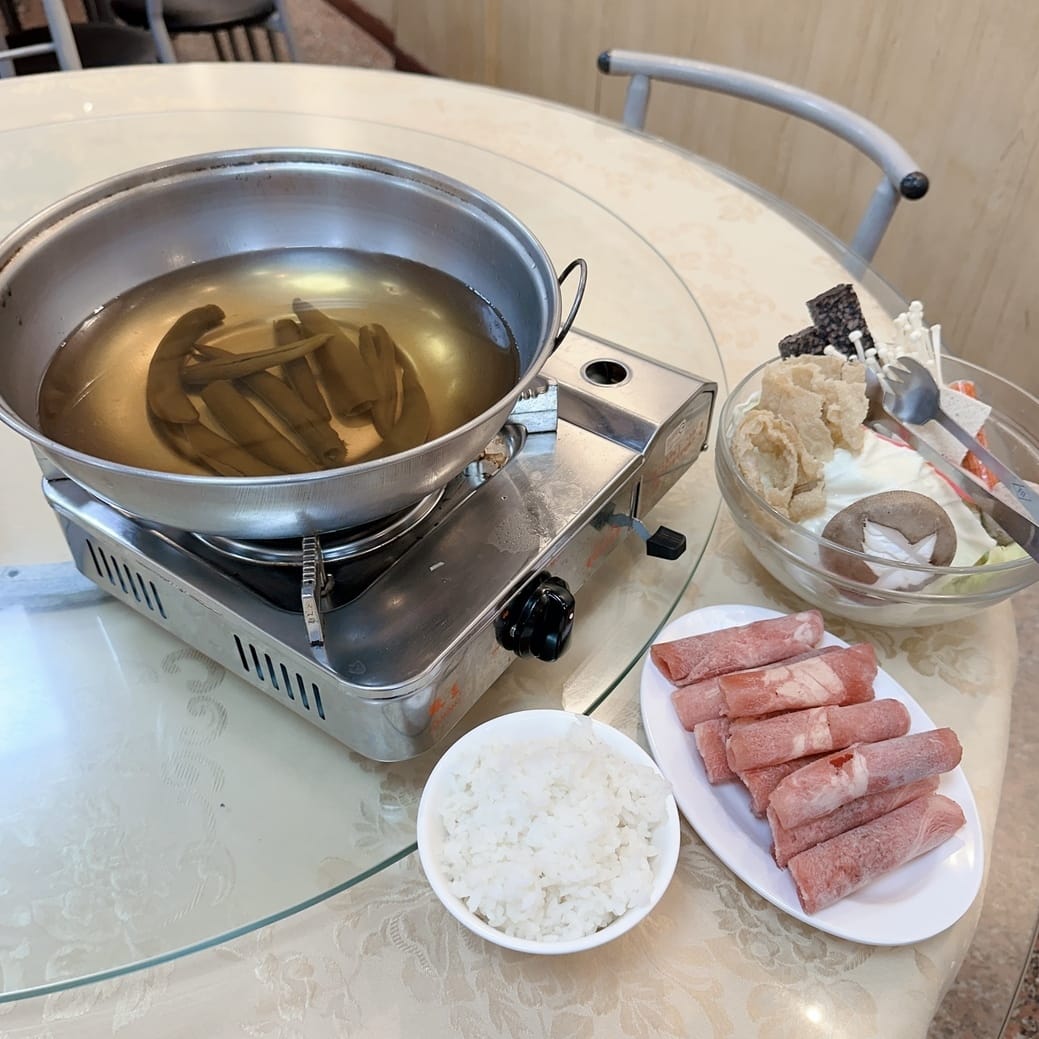 南投東埔住宿推薦~東光行旅一泊三食方案,現在入住還加贈限量的 南投東埔住宿推薦~東光行旅一泊三食方案,現在入住還加贈限量的
