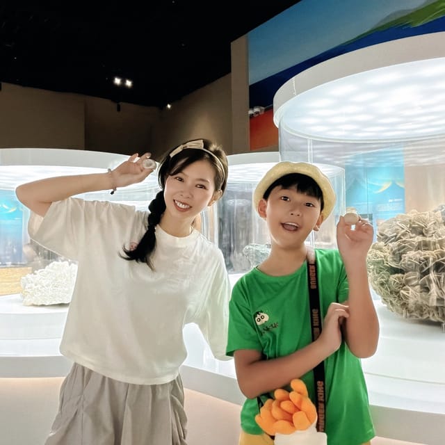 國立自然科學博物館 大地瑰寶展 驚見阿姆斯壯登月的月岩啦！