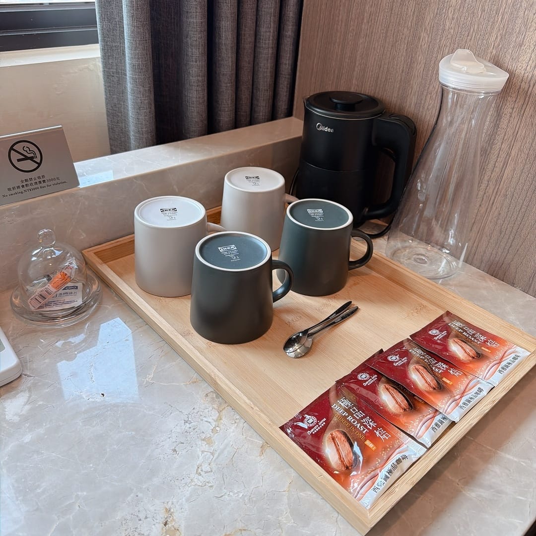 台中站前住宿推薦 火車站前5分鐘走路就能到達葉綠宿茶覺旅 T