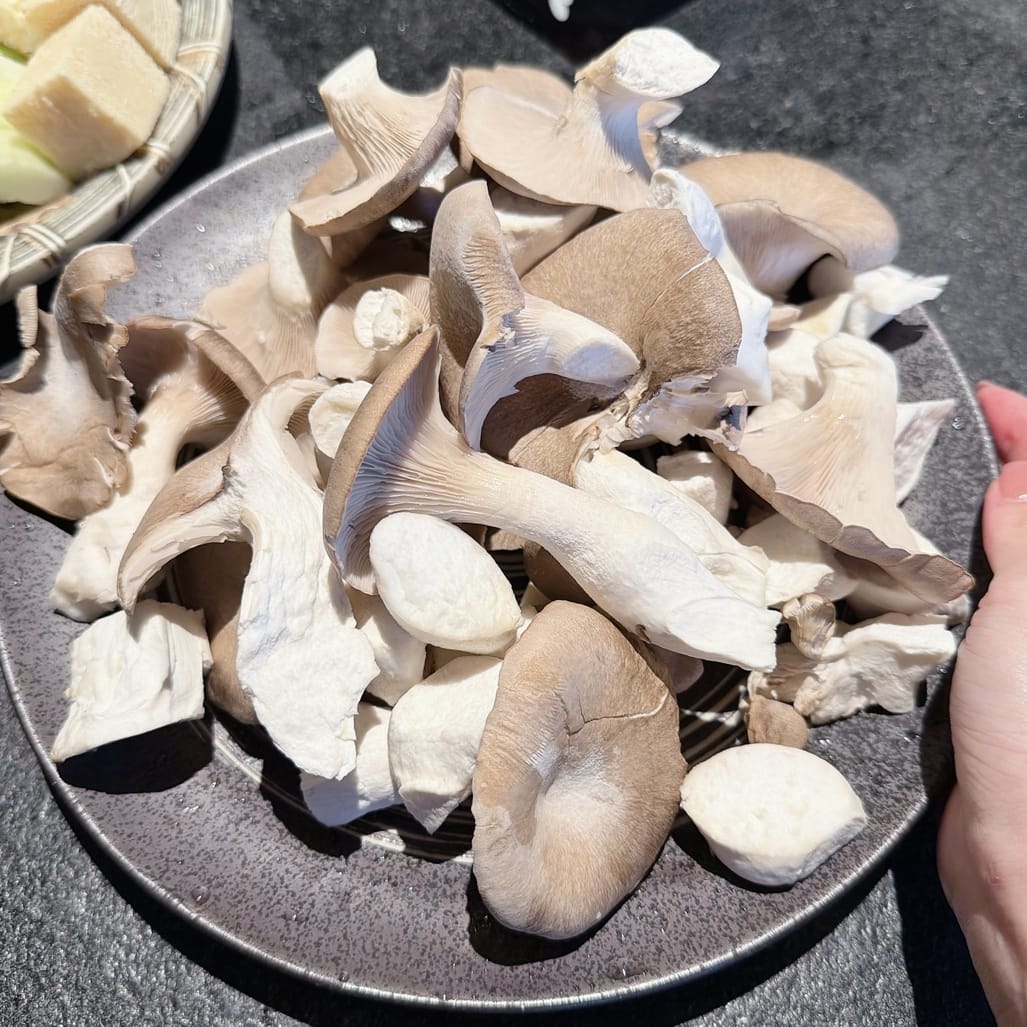 信義 ATT 4 FUN 火鍋推薦 撈王鍋物料理 現熬鍋底、 信義 ATT 4 FUN 火鍋推薦 撈王鍋物料理 現熬鍋底、