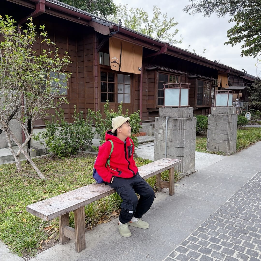 花蓮兩天一夜小資旅遊~入住洄瀾窩青年旅館、到漁市場體驗手作林 花蓮兩天一夜小資旅遊~入住洄瀾窩青年旅館、到漁市場體驗手作林