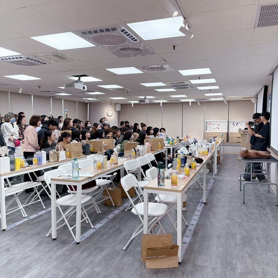 光曜寵物美容教學中心 把喜歡的毛孩變專業，學習實用的美容教學