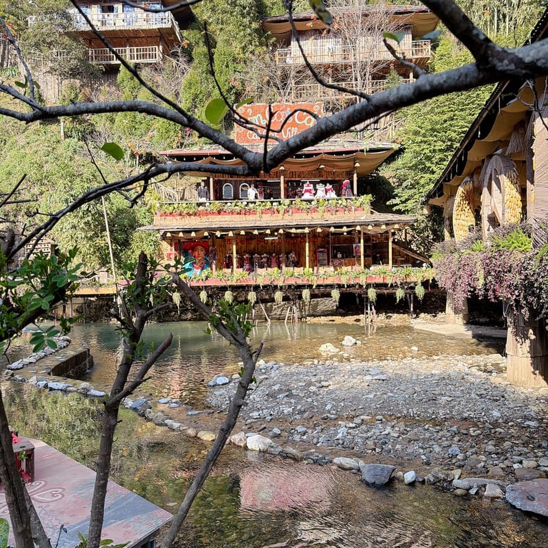親子旅遊首選 允陽旅行社奢華北越靜謐之旅 沙壩下龍灣五日小團精緻遊，享受自由行的放鬆和全包式的服務，真的好輕鬆～