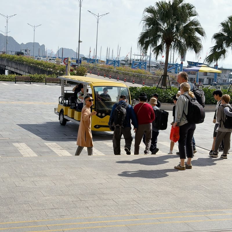 親子旅遊首選 允陽旅行社奢華北越靜謐之旅 沙壩下龍灣五日小團精緻遊，享受自由行的放鬆和全包式的服務，真的好輕鬆～
