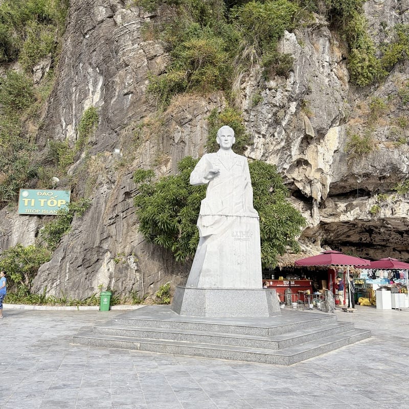 親子旅遊首選 允陽旅行社奢華北越靜謐之旅 沙壩下龍灣五日小團精緻遊，享受自由行的放鬆和全包式的服務，真的好輕鬆～