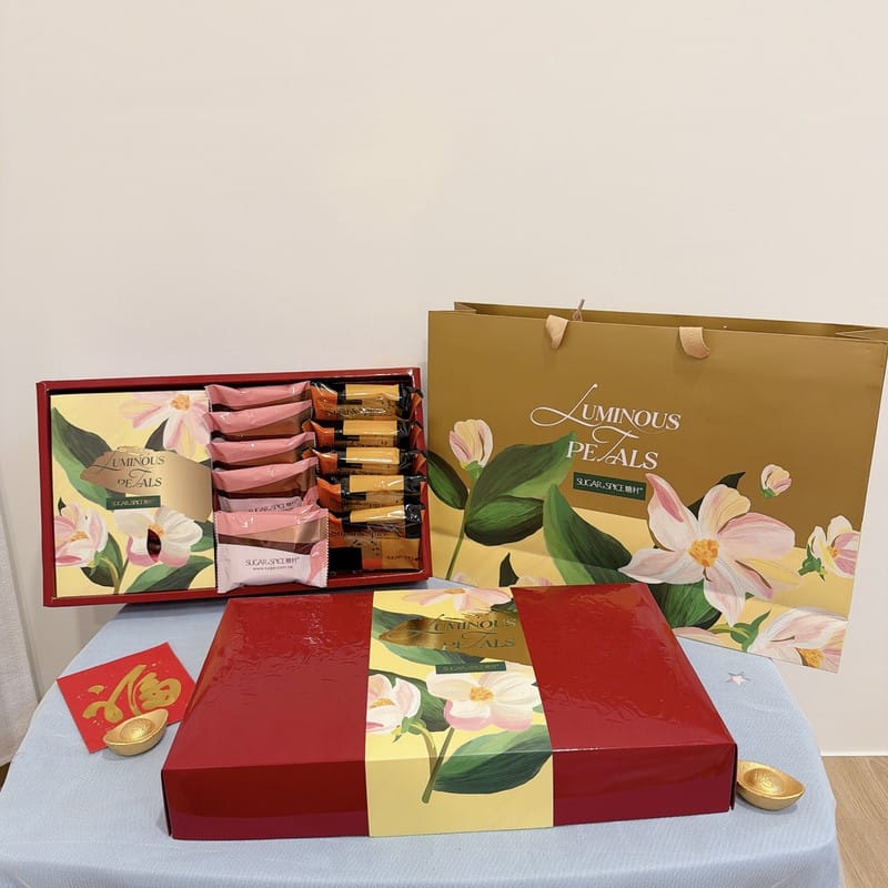 春節禮盒推薦 今年年節送禮就提著糖村 SUGAR & SPICE絹絨花賞、光韻鐵盒奔向最重要的人! - 第11張圖 春節禮盒推薦 今年年節送禮就提著糖村 SUGAR & SPICE絹絨花賞、光韻鐵盒奔向最重要的人!