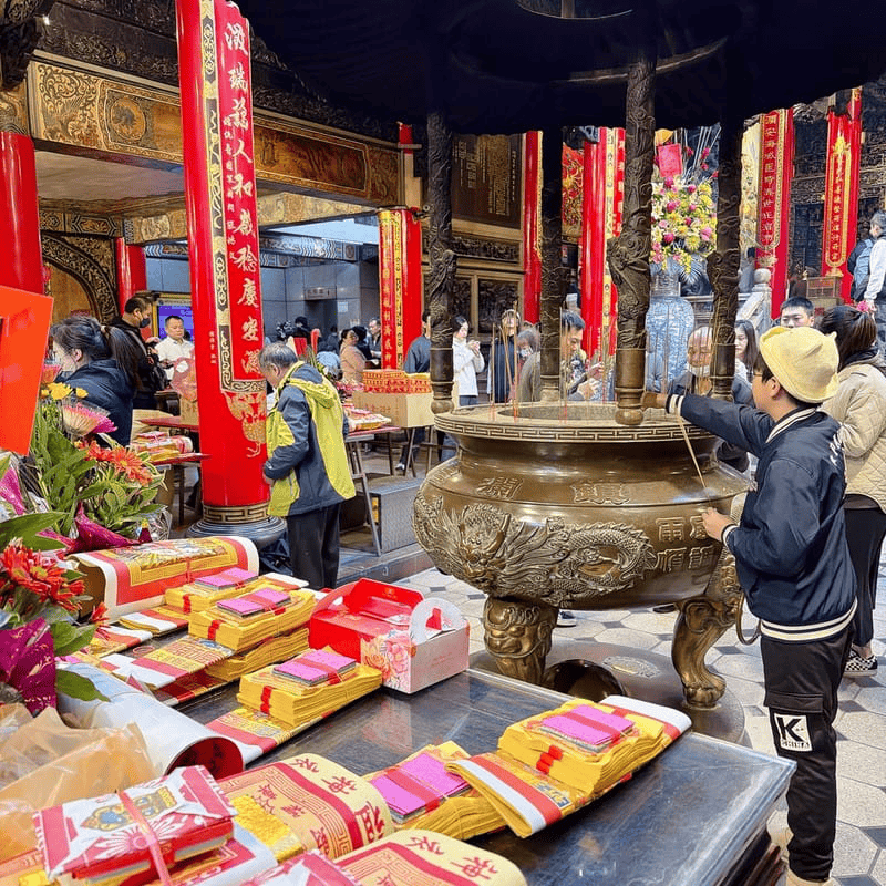 超夯的台中海洋館、必逛的 MITSUI OUTLET PARK台中港怎麼去？  搭乘台灣好行679臺中活力海洋線跟著停靠的站點，就能暢遊台中海線經典景點！