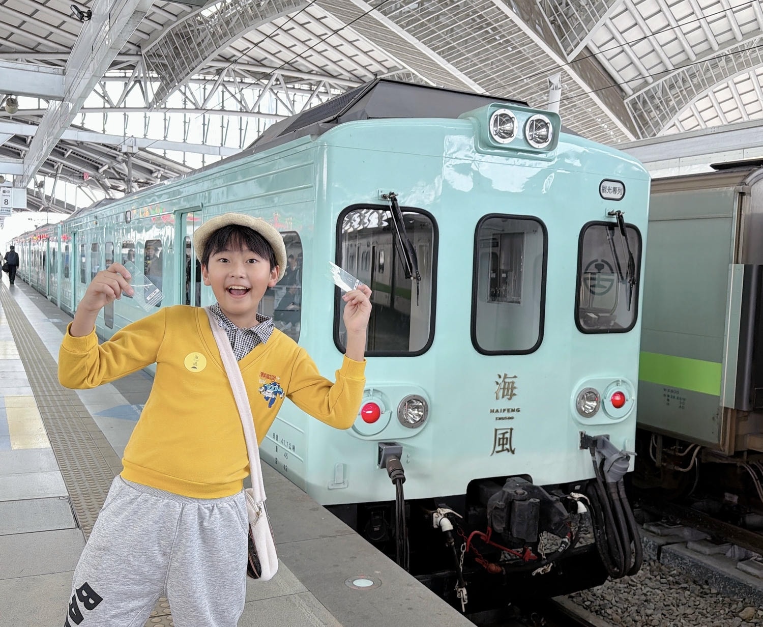 乘坐夢幻甜點列車🚂臺鐵觀光列車海風號冬季路線~享受輕奢甜點和單日小旅程~超Chill - 第2張圖 乘坐夢幻甜點列車🚂臺鐵觀光列車海風號冬季路線~享受輕奢甜點和單日小旅程~超Chill