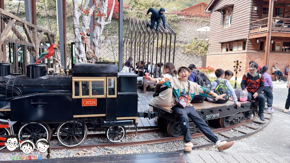 免費景點推薦 先到集集看白天燈飾，20分鐘到車埕木業展示館，不花錢玩一整天！過年好輕鬆～
