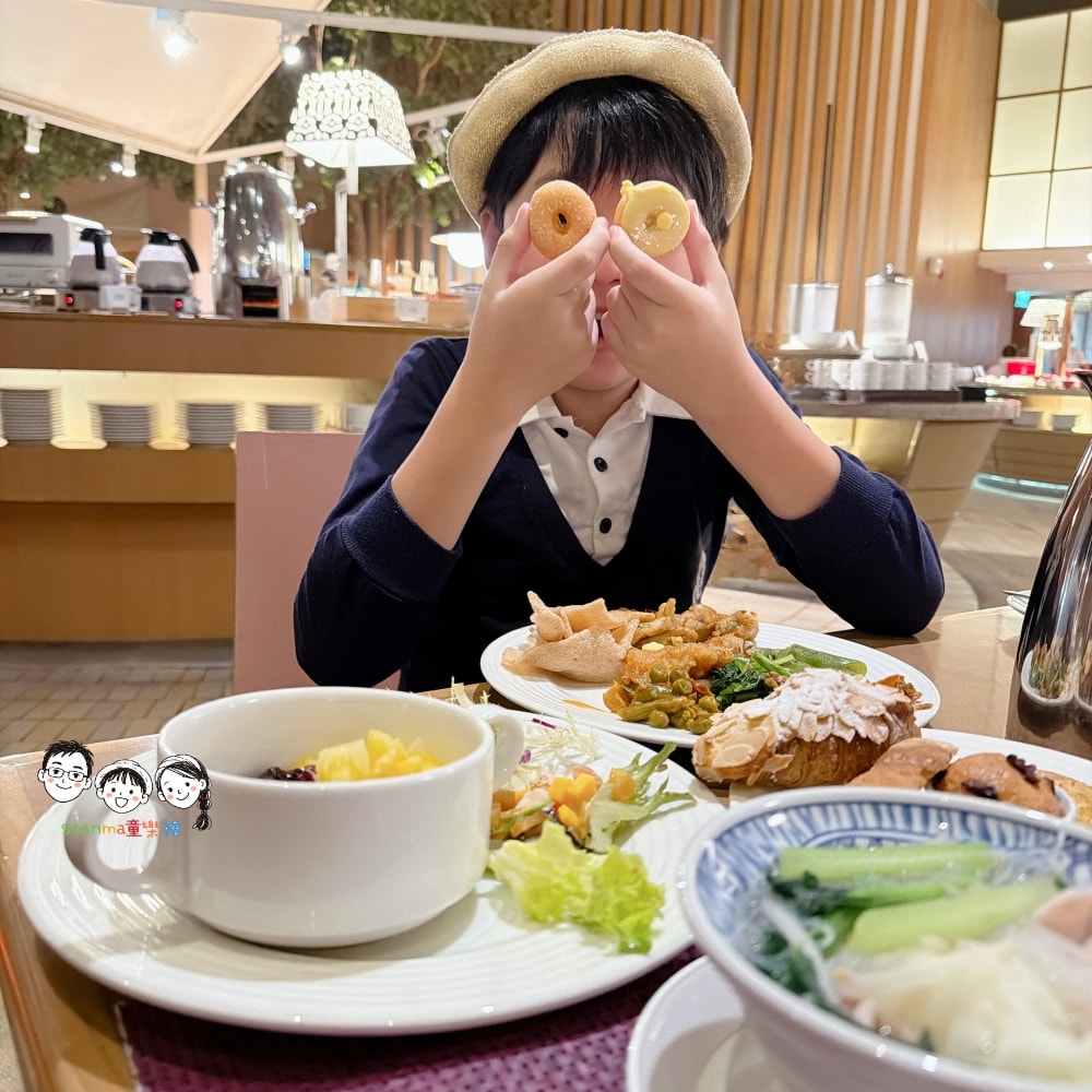 五星級飯店慶祝十七歲生日啦！只要加價十七元，房間、餐點直接大升等！