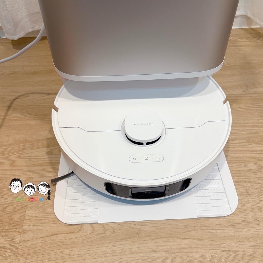 家中的新成員～ Dreame Technology 追覓科技 D30 Ultra 掃地機器人掃地、拖地一機搞定，全天候維持地板清潔，超給力！