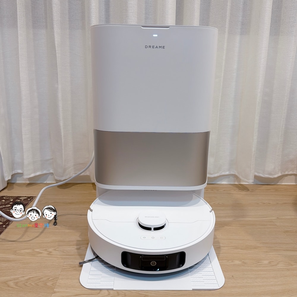 家中的新成員～ Dreame Technology 追覓科技 D30 Ultra 掃地機器人掃地、拖地一機搞定，全天候維持地板清潔，超給力！