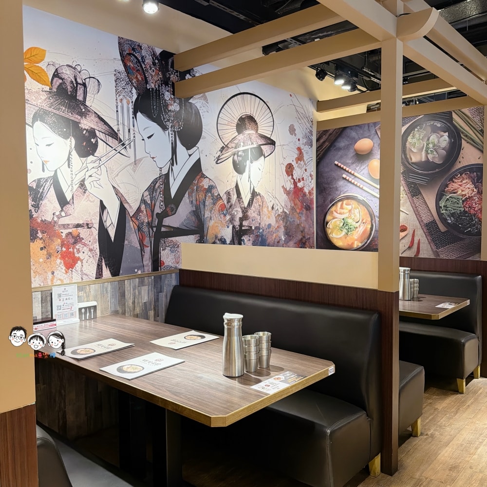 金春喜韓廚台南仁德家樂福店 所有的套餐都附有小菜、飯，還有霜淇淋吃到飽～ 大口吃，超韓啦