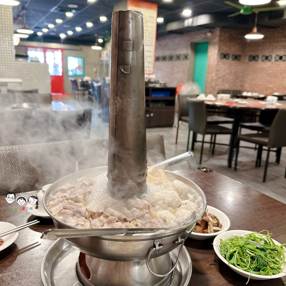 優惠美食時段懶人包 劉家酸菜白肉鍋/貳樓/茶六 無論是晚上才上班、白天恰好有空、失業中、突然肚子餓，都要把握冷門或限定時段搶優惠！