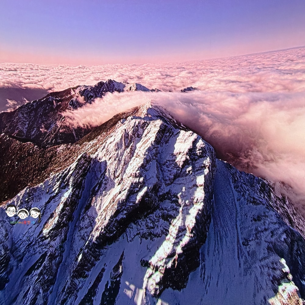 Volare行動飛行劇院 帶你翱翔世界奇景,還能走入勇闖侏儸紀裡尋找覇王龍(內有授權拍攝的精采影片喔!) - 第13張圖 Volare行動飛行劇院 帶你翱翔世界奇景,還能走入勇闖侏儸紀裡尋找覇王龍(內有授權拍攝的精采影片喔!)