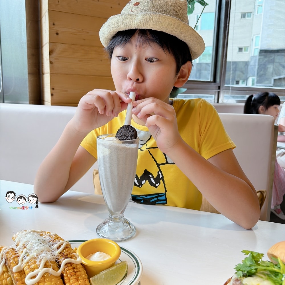 全天候早午餐推薦 the Diner樂子美式餐廳向上店 穿著「黃色元素」來用餐,就送薯條一份(只到2026/4/30) - 第17張圖 全天候早午餐推薦 the Diner樂子美式餐廳向上店 穿著「黃色元素」來用餐,就送薯條一份(只到2026/4/30)