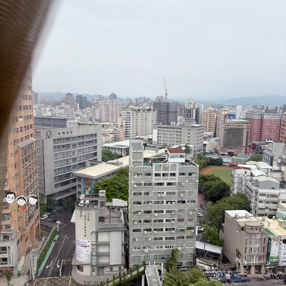 台中市區飯店推薦 通豪大飯店 住宿就享免費停車,入住豪華房型還能免費DIY沐浴鹽帶回房間泡澡去,還有漢服各種設施免費玩! - 第23張圖 台中市區飯店推薦 通豪大飯店 住宿就享免費停車,入住豪華房型還能免費DIY沐浴鹽帶回房間泡澡去,還有漢服各種設施免費玩!