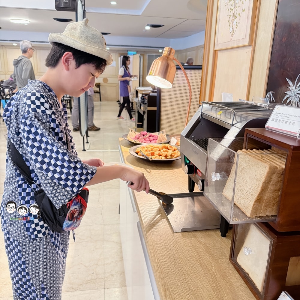 台中市區飯店推薦 通豪大飯店 住宿就享免費停車，入住豪華房型還能免費DIY沐浴鹽帶回房間泡澡去，還有漢服各種設施免費玩！
