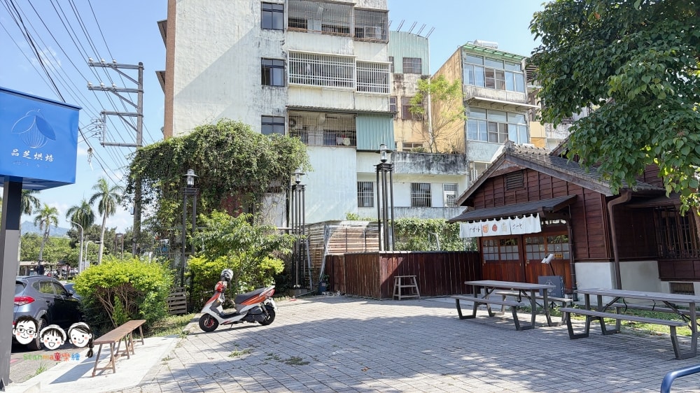 東勢免費景點推薦 大逛東勢客家文化園區 尋找最台的精油,沉浸在許良宇圖書館 東勢一日遊就這樣玩! - 第21張圖 東勢免費景點推薦 大逛東勢客家文化園區 尋找最台的精油,沉浸在許良宇圖書館 東勢一日遊就這樣玩!