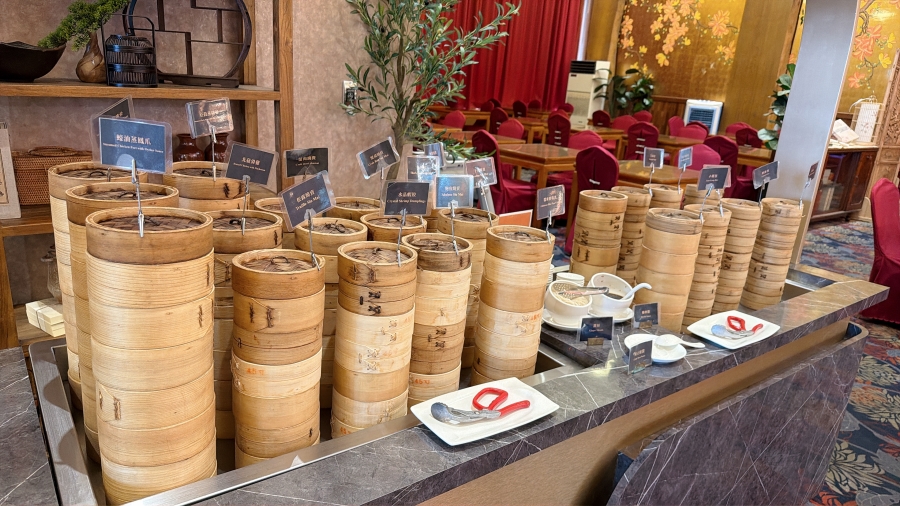 這才是真正的港點自由!台南buffet港式料理吃到飽新開幕~百道粵菜、楊枝甘露無限吃,假日加碼脆皮烤乳豬,高雅好停車,絕對是聚餐首選! - 第6張圖 這才是真正的港點自由!台南buffet港式料理吃到飽新開幕~百道粵菜、楊枝甘露無限吃,假日加碼脆皮烤乳豬,高雅好停車,絕對是聚餐首選!