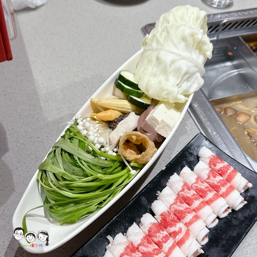 海底撈居然能這樣省!商業午餐399元限時6月底優惠中、生日應景活動/學生優惠疊加,邊看變臉邊托育簡直太享受! - 第5張圖 海底撈居然能這樣省!商業午餐399元限時6月底優惠中、生日應景活動/學生優惠疊加,邊看變臉邊托育簡直太享受!